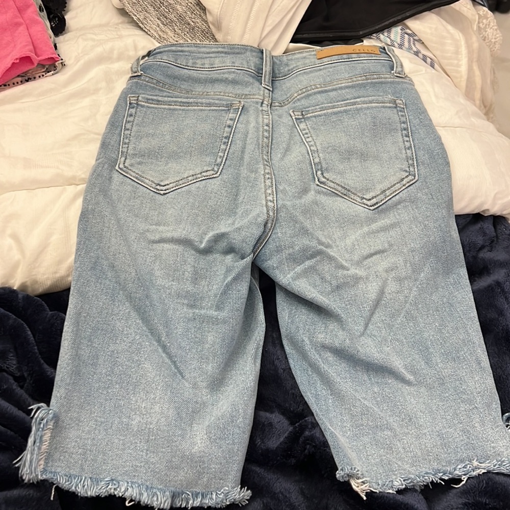 Jean capris - Picture 2 of 2